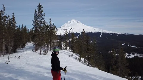 Skiier on the slopes Stock Footage 101860708