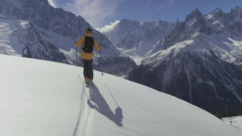 Skiing in Chamonix-Mont-Blanc Vallée Blanche in the backround Stock Footage 151420054