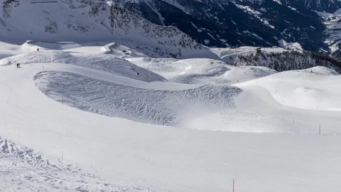 Skiing resort in time lapse Video stock 104522649