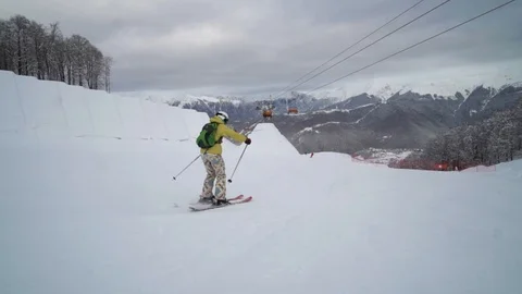 Skiing, winter, ski vacation - young girl skiing down, fun on mountainside Vidéo 101787041