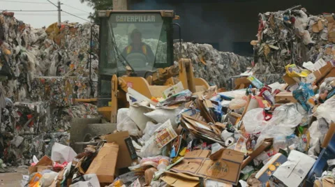 SKIP-LOADER AT RECYCLING PLANT Stock-Footage 6529931