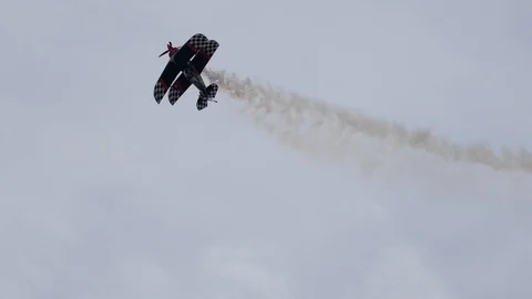 Skip Stewart Performs Aerobatics at 2019 Fort Wayne Airshow Stock Footage 111592301