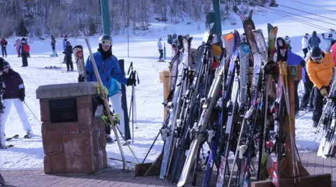 Skis leaning on a ski rack Видео 21484016