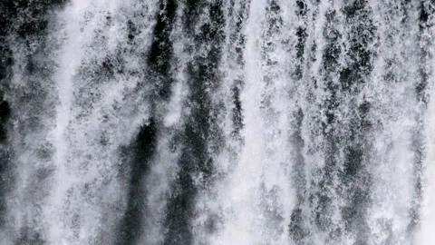 Skógafoss Waterfall close-up view slow motion texture making by water Vidéo 108466552