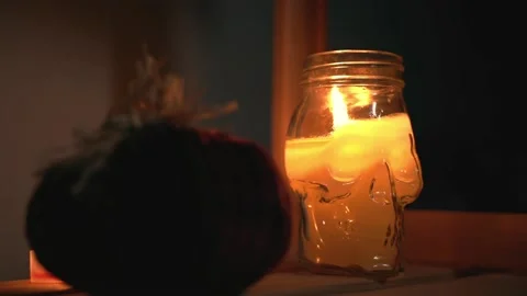 Skull shape transparent glass candlestick Vidéo 141519625