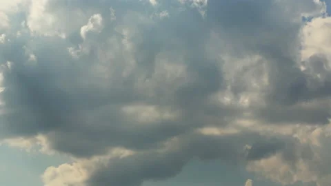 The sky and beautiful clouds on a warm summer day. Beautiful nature, timelapse. Video stock 202157705