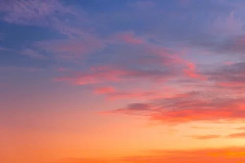 Sky and cloud in bright rainbow colors and Colorful smooth sky in dusk backgr Foto stock