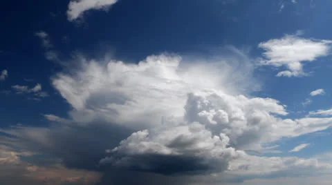 Sky and clouds. 11 Stock Footage 25815728