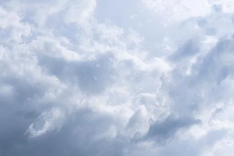 Sky background. Texture of clouds and sunlit sky Foto stock