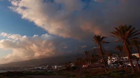 Sky clouds at sunset, ocean, mountain - Tenerife. Canarian islands Vídeo Stock 92198711