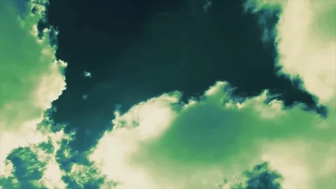 Sky with Fluffy Clouds and Sunlight in Motion Video stock 343514401