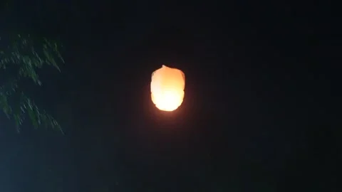 Sky lantern floating gracefully 스톡 동영상 328525852