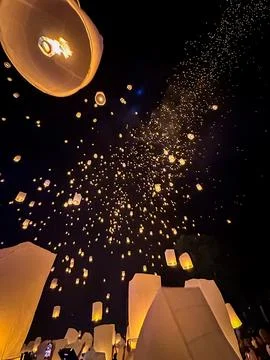 Sky lantern mass release event for Yee Peng and Loy Krathong traditional Stock-Fotos