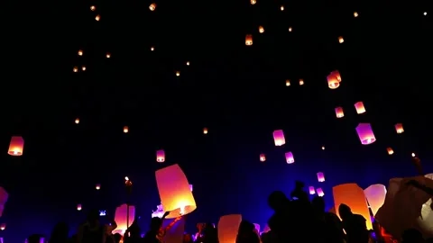 Sky lanterns, floating lanterns in Loy Krathong Festival in Chiang Mai Thailand. Stock Footage 140458128