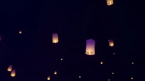 Sky Lanterns Fly Into The Night Sky 動画素材 71330478