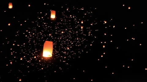 Sky Lanterns Fly Into The Night Sky Video stock 158383786