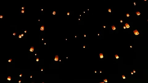 Sky lanterns, flying lanterns, floating lanterns, hot-air balloons Stock Footage 115591002