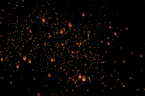 Sky lanterns, flying lanterns, floating lanterns, hot-air balloons Loy Kratho Stock Photos