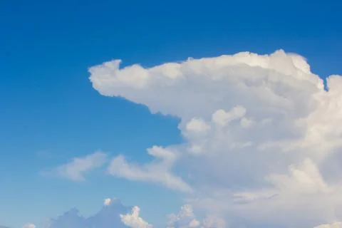 Sky over cloud layer Stock-Fotos