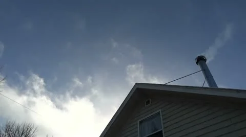 Sky Over House Stockbeeldmateriaal 22179539