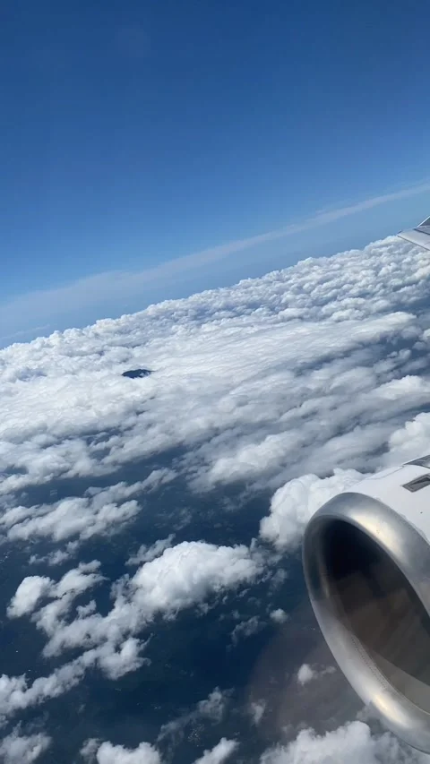 Sky on the plane 库存影片 243442061