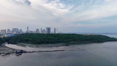 Sky reflects on water gentle surface Stock-Footage 339827410