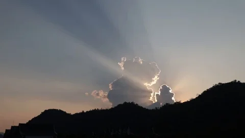 Sky so beautiful to sunlight. Video stock 106796899