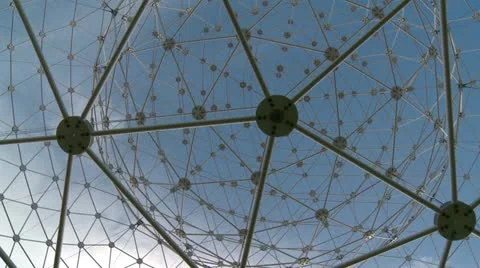 Sky through sculpture, Belfast Stockbeeldmateriaal 10900701
