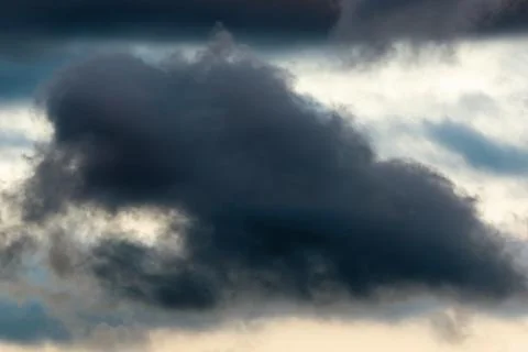 Sky with thunderclouds, rain clouds Foto stock