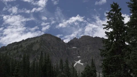 Sky Timelapse of Clouds over Utah Mountains Stockbeeldmateriaal 85021558