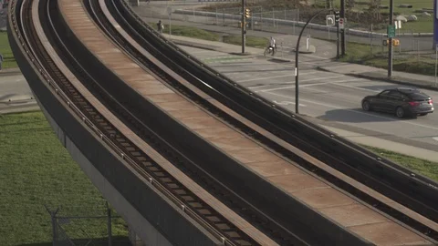 Sky Train Passing in the city Vídeos de archivo 105442375