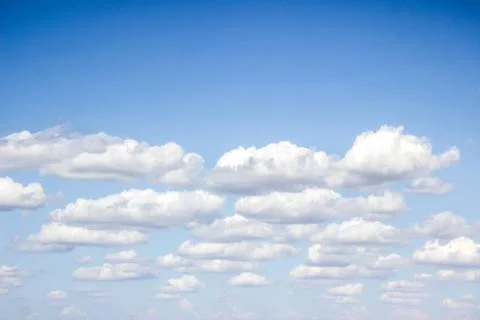 Sky with white clouds pattern background. Stockfoto's