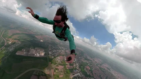 Skydive making a selfie. Opening the parachute Video stock 145606269