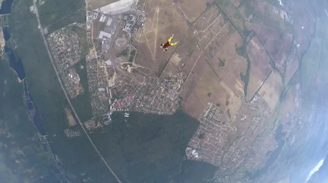 Skydiver in accelerated free fall course Video stock 59568804