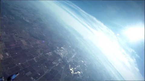 Skydiver falling from plane Vidéo 78012317