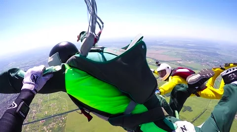 Skydiver in free fall Video stock 69066740