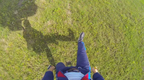 Skydiver landing 60fps Video stock 30295655