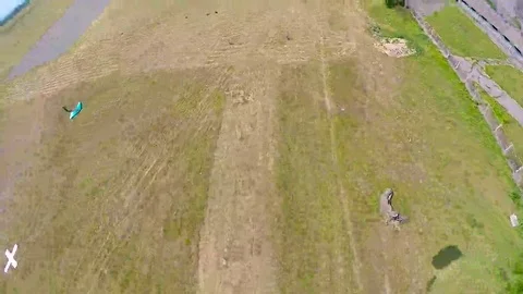 Skydiver landing Stock-Footage 69125583