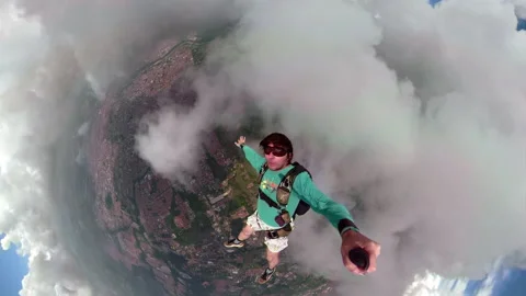 Skydiver selfie relax position 스톡 동영상 145557556