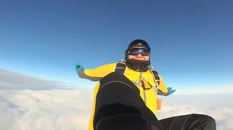 Skydiver in the sky Video stock 102697674