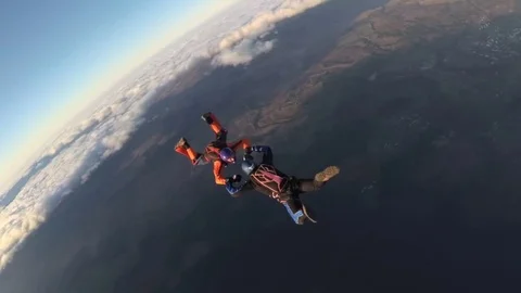 Skydivers Video stock 81411889