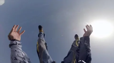 Skydiving above the ocean from paratrike, exit 3000 feet, subjective camera. 스톡 동영상 46011803