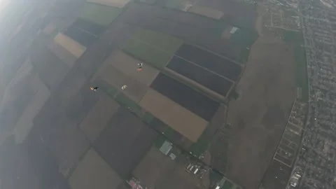 Skydiving, acrobatics in the sky Vidéo 195496062