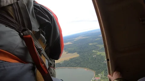 Skydiving. Exit Vidéo 115658249