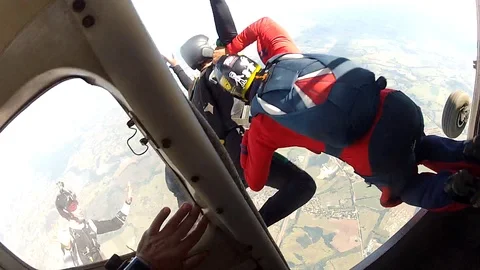 Skydiving Instructors Course Video stock 113483869