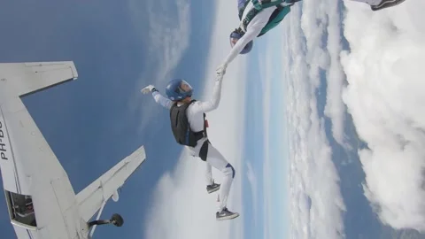 Skydiving new Vidéo 136753758