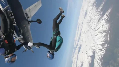 Skydiving new Vidéo 136754112
