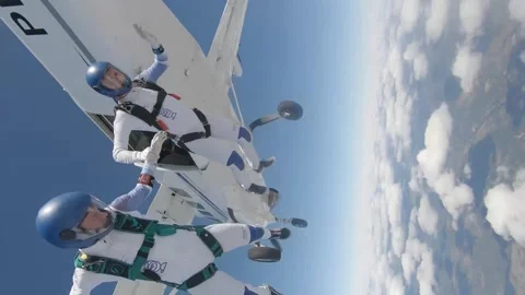 Skydiving new Vidéo 136754463