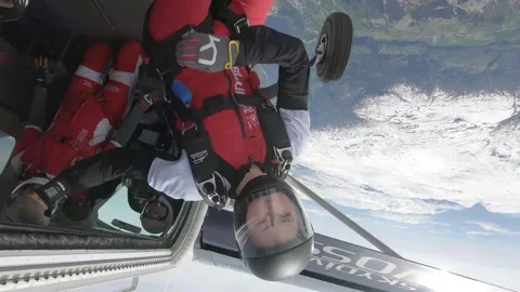 Skydiving new Vidéo 136754742