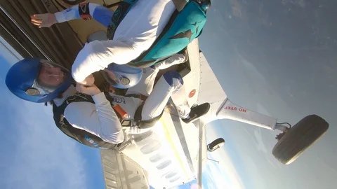 Skydiving new2 Vidéo 124963585